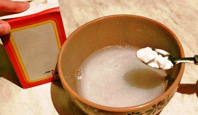苏打水磨砂膏以增加成员
